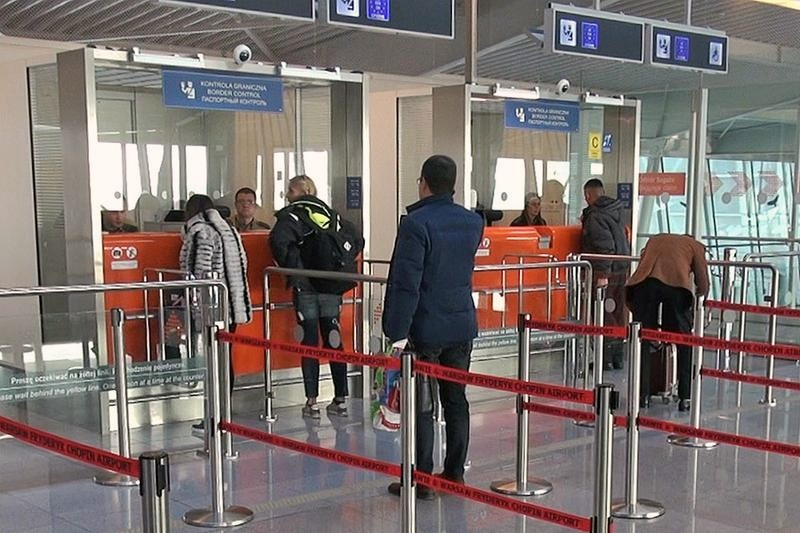 Ile alkoholu można przewieźć przez granicę? Limity i najważniejsze zasady