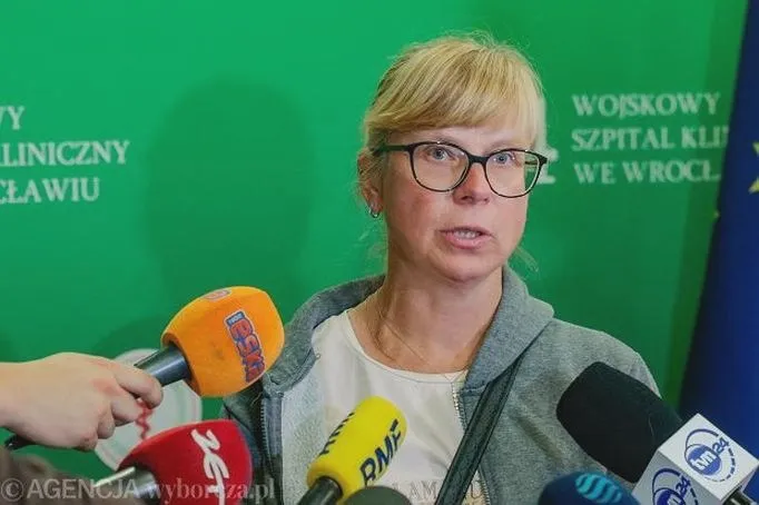 Ile czasu zajmuje lot samolotem z Polski do Chin? Przewodnik po trasie i czasie podróży