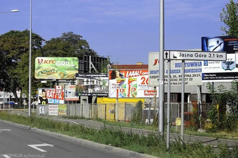 Ile czasu zajmuje lot z Warszawy do Edynburga? Sprawdź szczegóły!