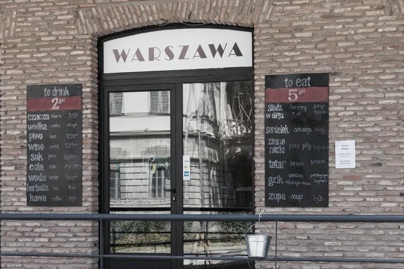 Ile godzin zajmuje lot z Warszawy do Tbilisi? Oto, co musisz wiedzieć!