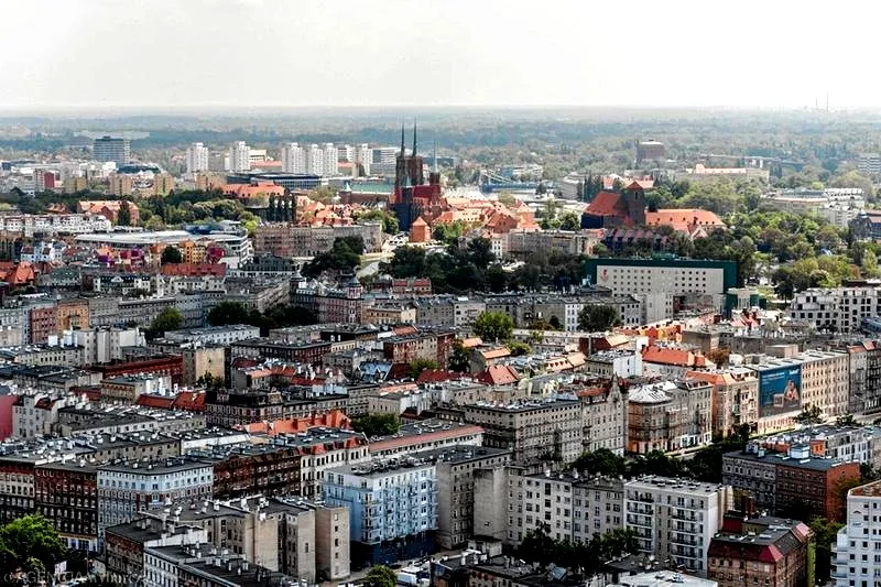 Jak długo trwa lot z Wrocławia do Dubaju? Oto wszystko, co musisz wiedzieć!