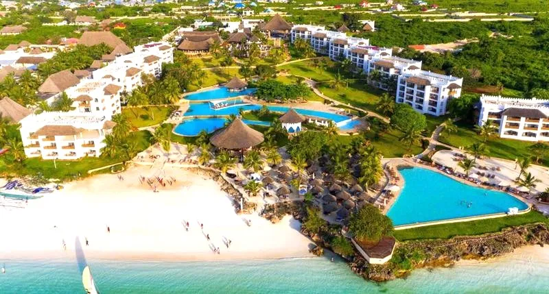 Jak długo trwa podróż samolotem z Warszawy na Zanzibar?