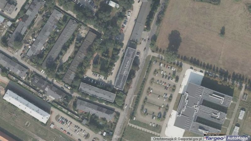 Jak dojechać na ul. Dojazd w Poznaniu? Trasa, przystanki i parking
