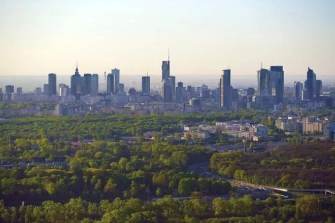 Jak najłatwiej dojechać do dworca centralnego w Warszawie?