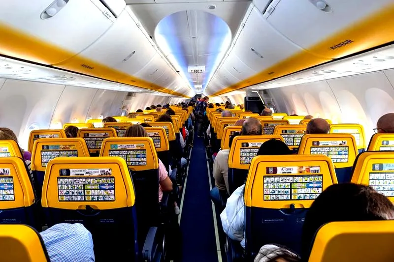 Jak opłacić bilet Ryanair przelewem? Dostępne opcje i ważne terminy