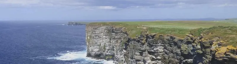 Najpiękniejsze wyspy na niedrogie wakacje – odkryj top 8 urokliwych destynacji